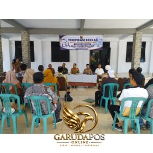 Verifikasi Berkas Bakal Calon Anggota BPD Desa Sumberlesung Periode 2026–2034 Berlangsung Tertib dan Transparan